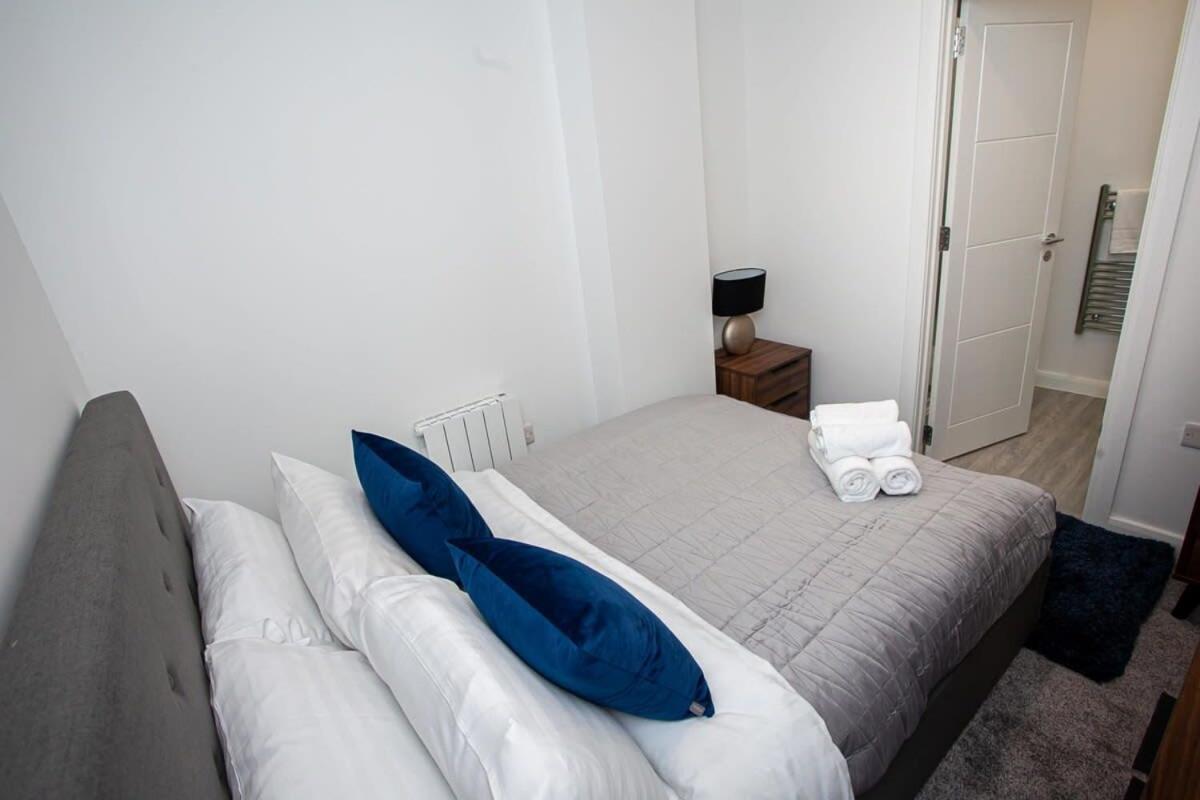 Lovely Open Plan 1 Bedroom Apartment In Bolton Exteriér fotografie