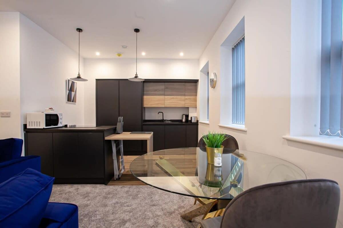 Lovely Open Plan 1 Bedroom Apartment In Bolton Exteriér fotografie