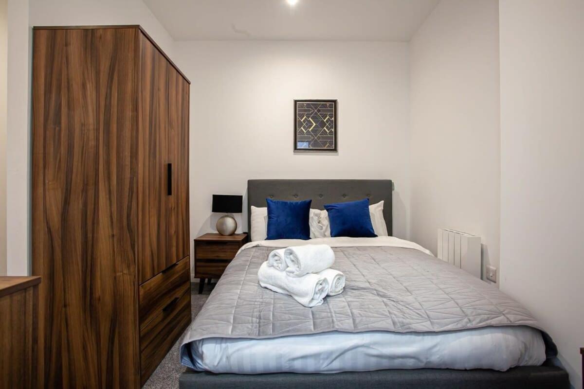 Lovely Open Plan 1 Bedroom Apartment In Bolton Exteriér fotografie
