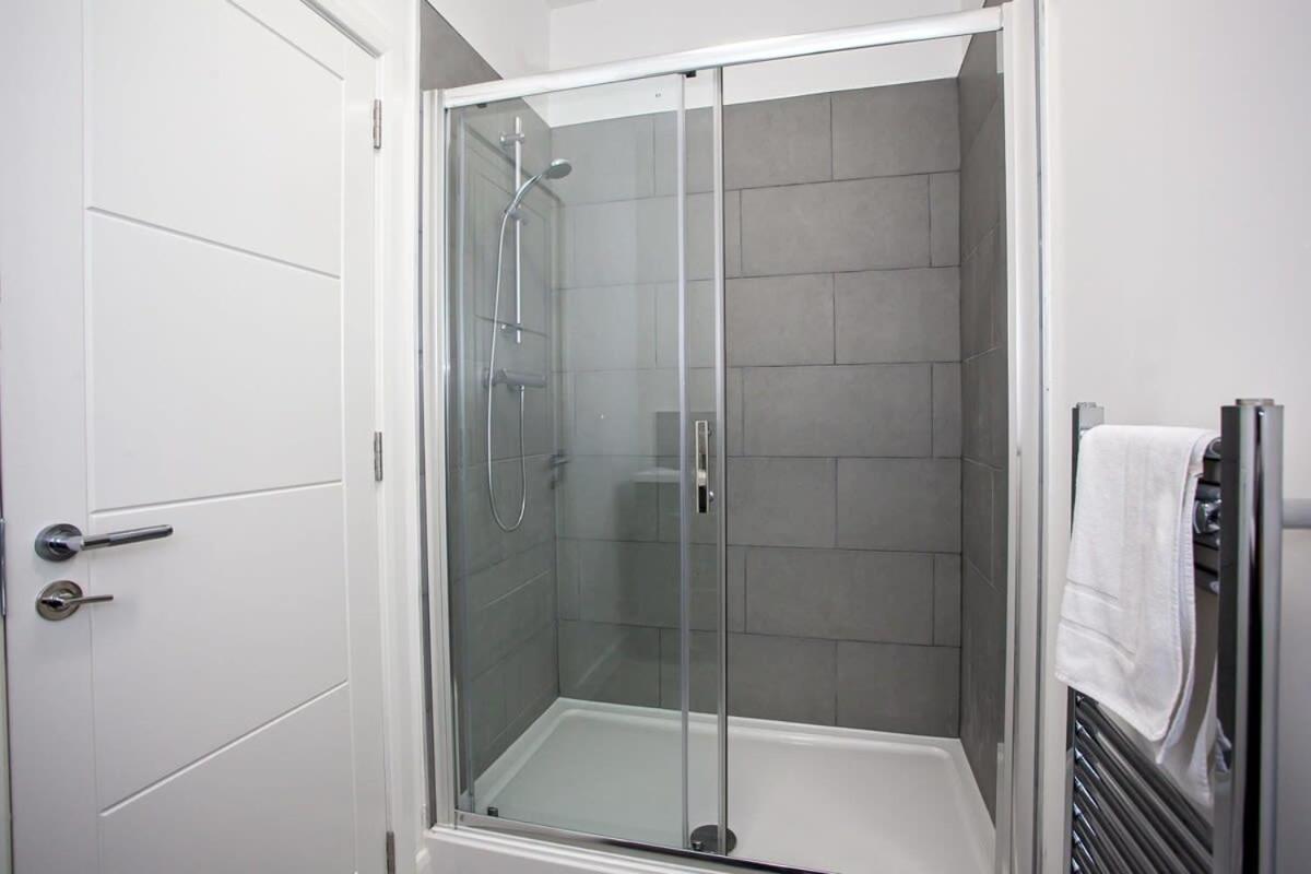 Lovely Open Plan 1 Bedroom Apartment In Bolton Exteriér fotografie